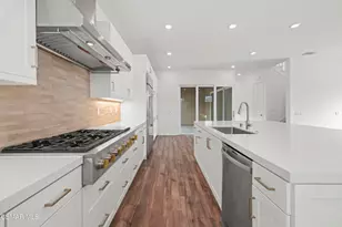 27503 N Golden Currant Pl, Valencia, CA 91381 - Photo 11