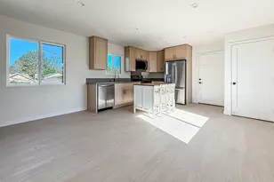 2621 Veteran Ave, Los Angeles, CA 90064 - Photo 57