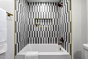 5525 Parkmor Rd, Calabasas, CA 91302 - Photo 19