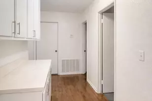 10016 Independence Ave, Chatsworth, CA 91311 - Photo 21