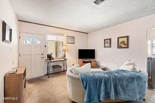 6922 Tunney Ave, Reseda, CA 91335 - Photo 5