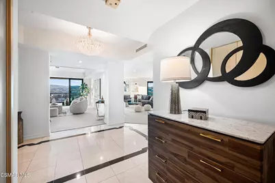 10490 Wilshire Boulevard #2504, Los Angeles, CA 90024 - Photo 3