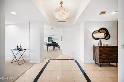 10490 Wilshire Boulevard #2504, Los Angeles, CA 90024 - Photo 9