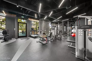 10490 Wilshire Blvd, Los Angeles, CA 90024 - Photo 57