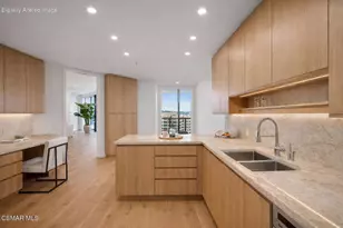 10490 Wilshire Blvd, Los Angeles, CA 90024 - Photo 69