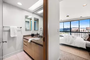 10490 Wilshire Blvd, Los Angeles, CA 90024 - Photo 31