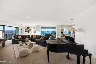 10490 Wilshire Boulevard #2504, Los Angeles, CA 90024 - Photo 9