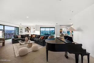 10490 Wilshire Blvd, Los Angeles, CA 90024 - Photo 9