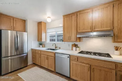 139 Prentiss Street, Thousand Oaks, CA 91360 - Photo 13