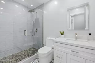 6240 Tamarind St, Oak Park, CA 91377 - Photo 37