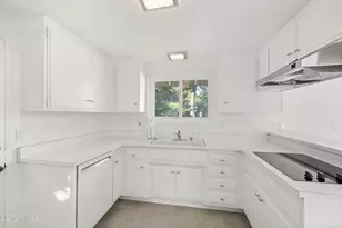 326 Longwood Ct, Newbury Park, CA 91320 - Photo 11