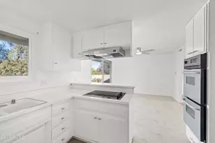 326 Longwood Ct, Newbury Park, CA 91320 - Photo 13