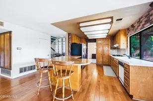 3308 Sawtooth Ct, Thousand Oaks, CA 91362 - Photo 9