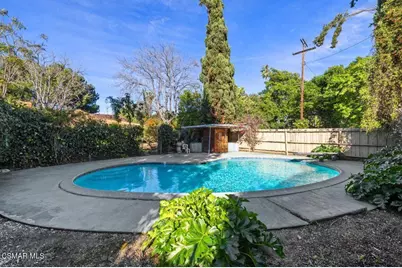15902 Gault Street, Lake Balboa, CA 91406 - Photo 5