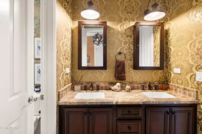 3320 Whispering Glen Court, Simi Valley, CA 93065 - Photo 45