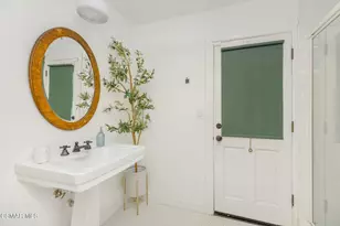 19914 Vintage St, Chatsworth, CA 91311 - Photo 31