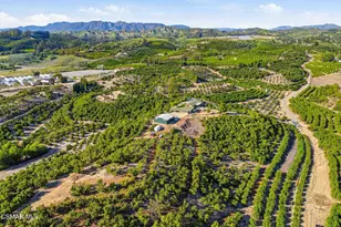 6555 Martinique Dr, Moorpark, CA 93021 - Photo 9