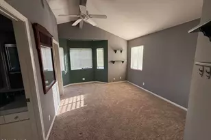 13761 Donnybrook Ln, Moorpark, CA 93021 - Photo 19