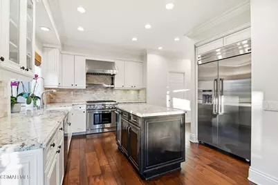 708 Ravensbury Street, Lake Sherwood, CA 91361 - Photo 15