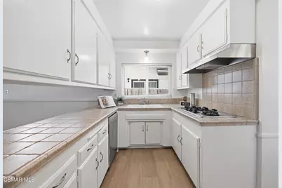 16409 Sunburst Street, North Hills, CA 91343 - Photo 11