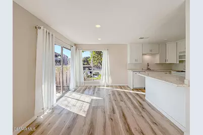 291 Sequoia Court #17, Thousand Oaks, CA 91360 - Photo 5