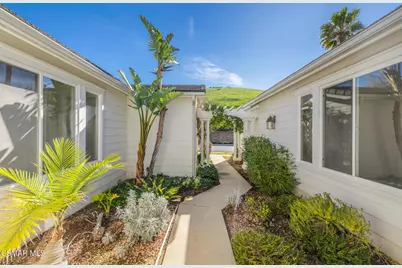 5817 Evening Sky Drive, Simi Valley, CA 93063 - Photo 3