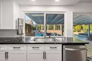 2371 Larch St, Simi Valley, CA 93065 - Photo 11
