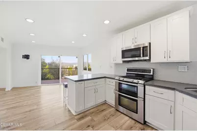 5076 Escobedo Drive, Woodland Hills, CA 91364 - Photo 15