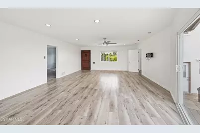 5076 Escobedo Drive, Woodland Hills, CA 91364 - Photo 9