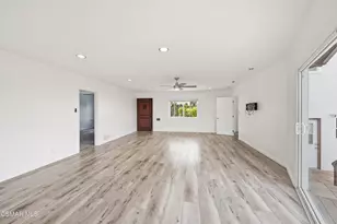 5076 Escobedo Dr, Woodland Hills, CA 91364 - Photo 9