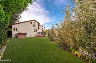 5076 Escobedo Dr, Woodland Hills, CA 91364 - Photo 37