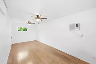 5076 Escobedo Dr, Woodland Hills, CA 91364 - Photo 33