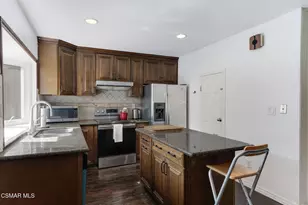 22340 Germain St, Chatsworth, CA 91311 - Photo 7