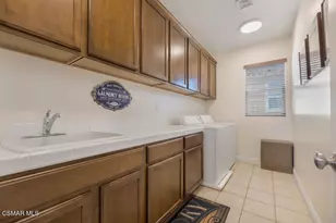 887 Coronado Cir, Santa Paula, CA 93060 - Photo 31