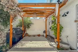 293 Green Moor Pl, Thousand Oaks, CA 91361 - Photo 39