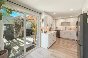 293 Green Moor Pl, Thousand Oaks, CA 91361 - Photo 11