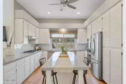 4900 Kilburn Court, Oak Park, CA 91377 - Photo 13