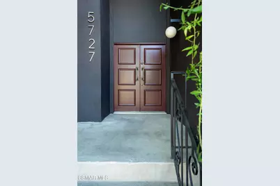 5727 Chimineas Avenue, Tarzana, CA 91356 - Photo 3