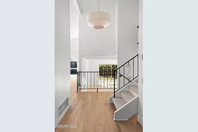 5727 Chimineas Avenue, Tarzana, CA 91356 - Photo 5