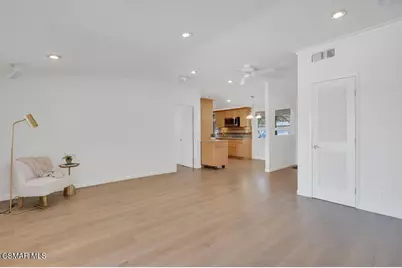 860 Yorkshire Avenue, Thousand Oaks, CA 91360 - Photo 13