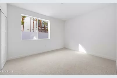 10878 Bloomfield Street #107, Toluca Lake, CA 91602 - Photo 13