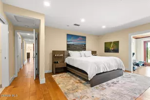 5156 Dumont Pl, Woodland Hills, CA 91364 - Photo 23