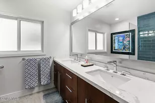 5156 Dumont Pl, Woodland Hills, CA 91364 - Photo 17