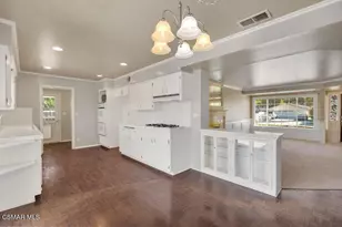 685 Paige Ln, Thousand Oaks, CA 91360 - Photo 15