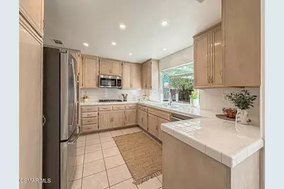 5118 Churchwood Drive, Oak Park, CA 91377 - Photo 9