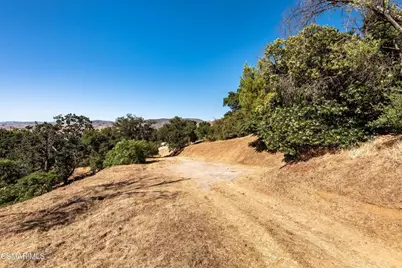 1194 Black Canyon Road, Simi Valley, CA 93063 - Photo 9