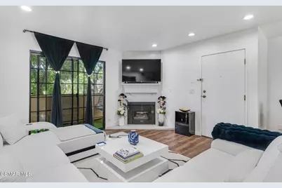 10220 De Soto Avenue #11, Chatsworth, CA 91311 - Photo 5