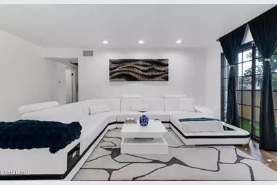 10220 De Soto Avenue #11, Chatsworth, CA 91311 - Photo 3