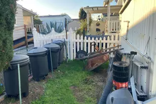 15750 Arroyo Dr, Moorpark, CA 93021 - Photo 15