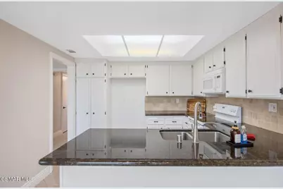 3434 Twin Lake, Westlake Village, CA 91361 - Photo 25